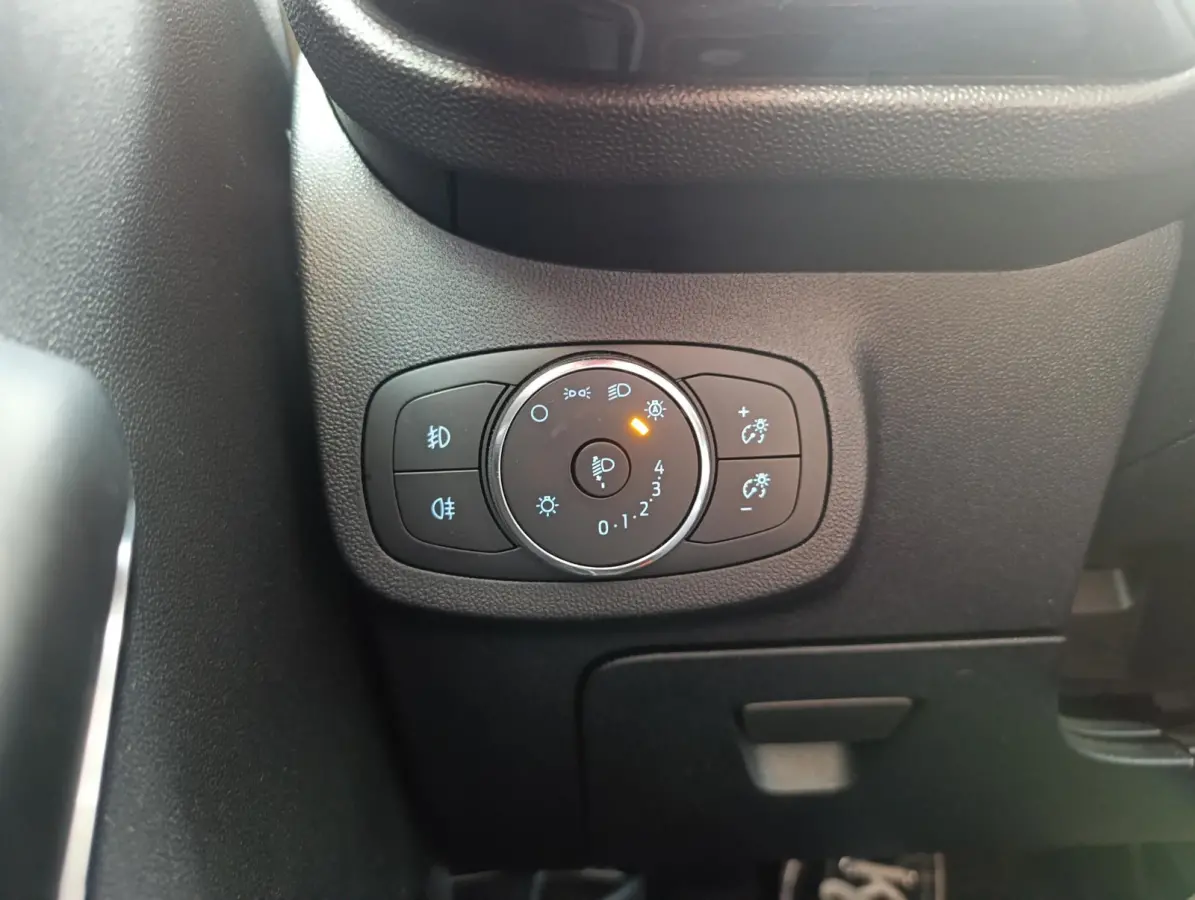 1.0 EcoBoost Hybrid ST-Line X | Climate Control | Cruise Control | Navigatie | Camera | Apple Carplay/Android Auto