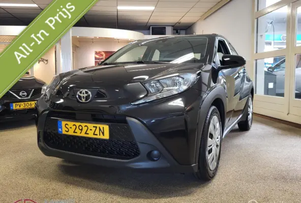 1.0 VVT-i MT Play *NL, ANDROID, CAMERA, RIJKLAARPRIJS!*