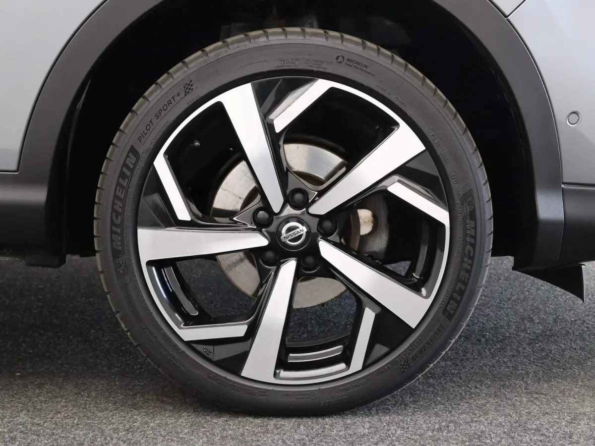 1.6 Tekna 163pk Nissan Qashqai 163pk Tekna | Voorruit verwarming | stoel verwarming | Panorama dak | Cruise control | Navigatie | Climate control |