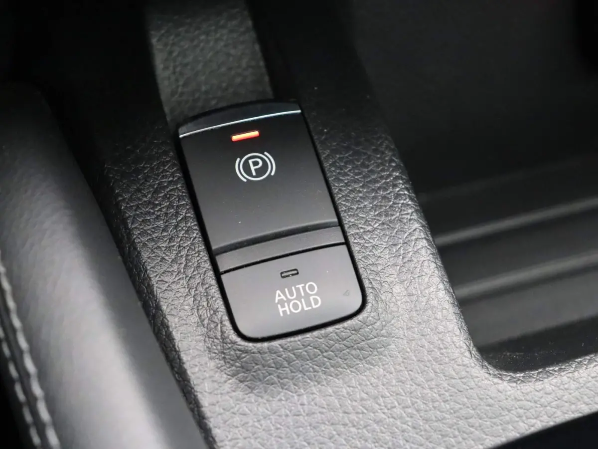 1.6 Tekna 163pk Nissan Qashqai 163pk Tekna | Voorruit verwarming | stoel verwarming | Panorama dak | Cruise control | Navigatie | Climate control |