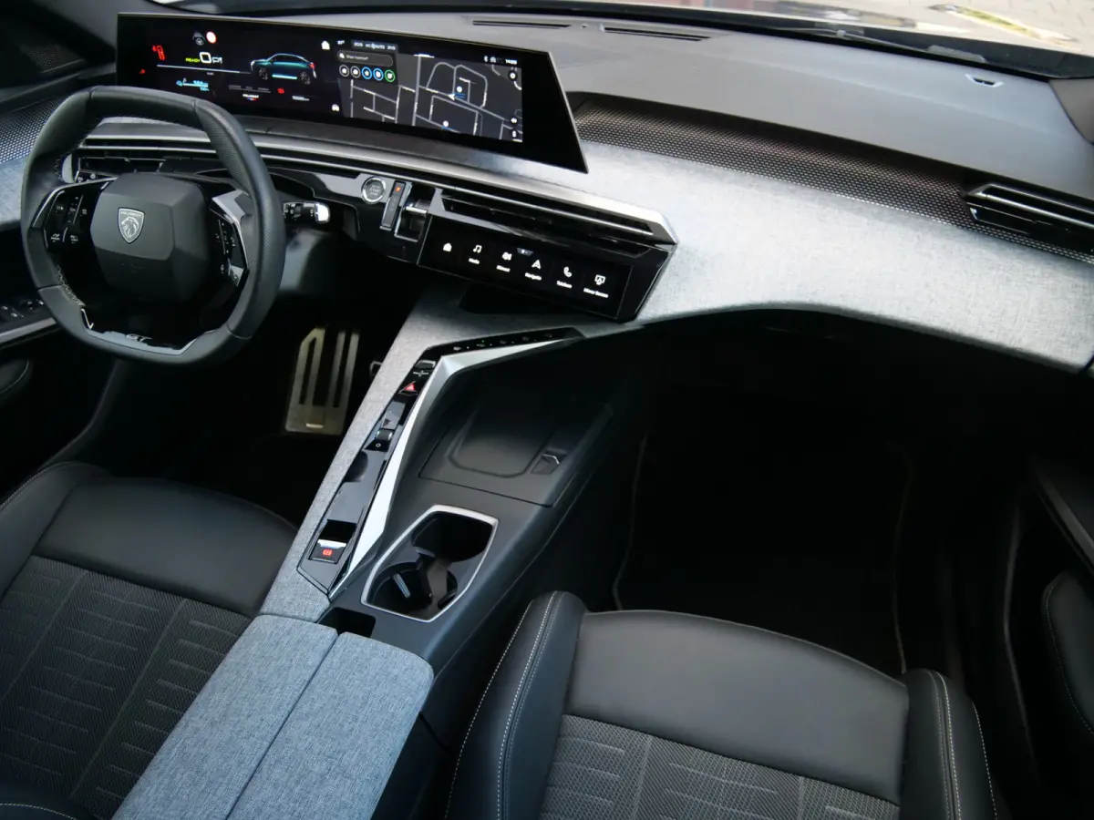 GT 73 kWh 210pk Automaat Keyless / Stoel-/Stuurverwarming / Adaptive Cruise / SOH 96,4%