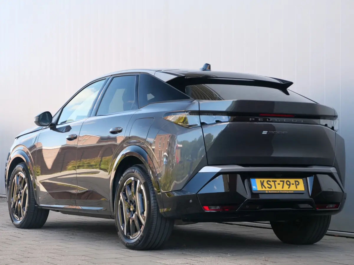 GT 73 kWh 210pk Automaat Keyless / Stoel-/Stuurverwarming / Adaptive Cruise / SOH 96,4%