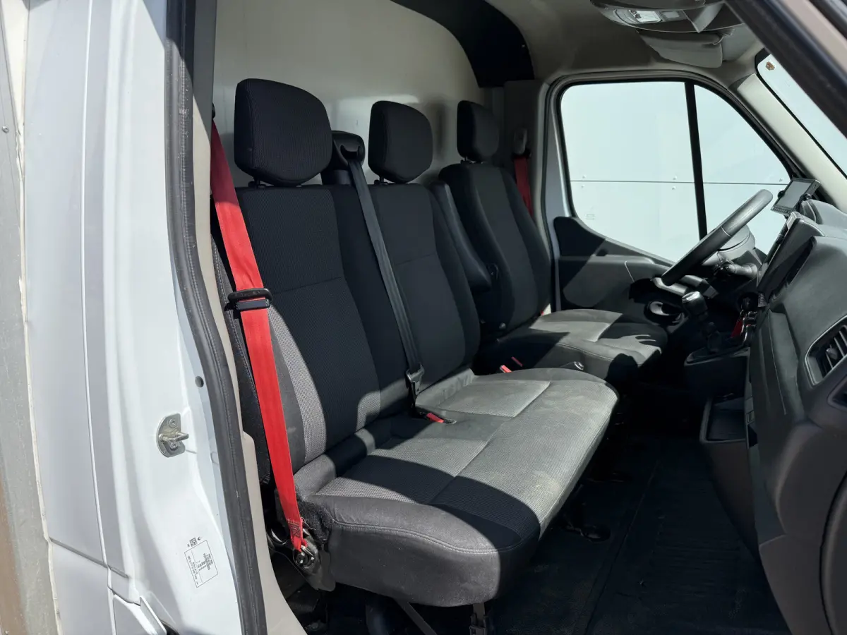 Plancher T35 2.3 DCi 145pk Lowliner Bakwagen Airco Cruise Control Camera Meubelbak Foodtruck