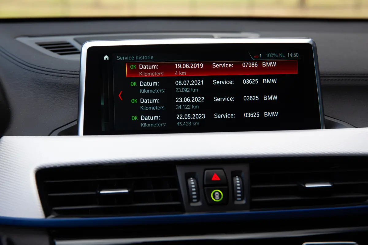 sDrive20i High Executive M-Sport , Panoramadak, Head-up display, Memory, Head-up display,