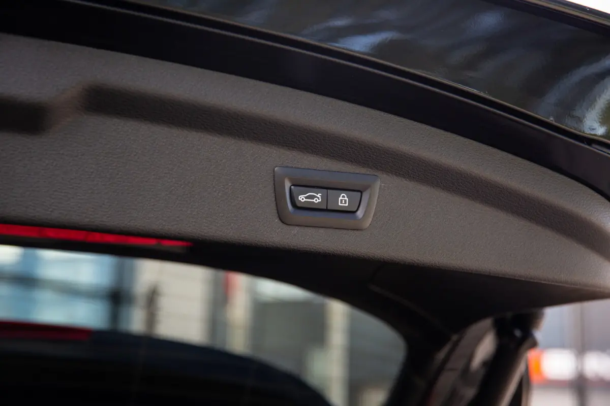 sDrive20i High Executive M-Sport , Panoramadak, Head-up display, Memory, Head-up display,
