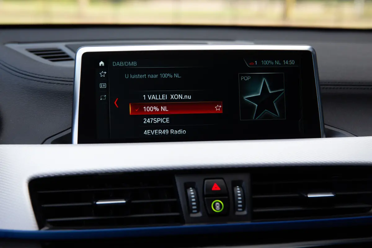 sDrive20i High Executive M-Sport , Panoramadak, Head-up display, Memory, Head-up display,