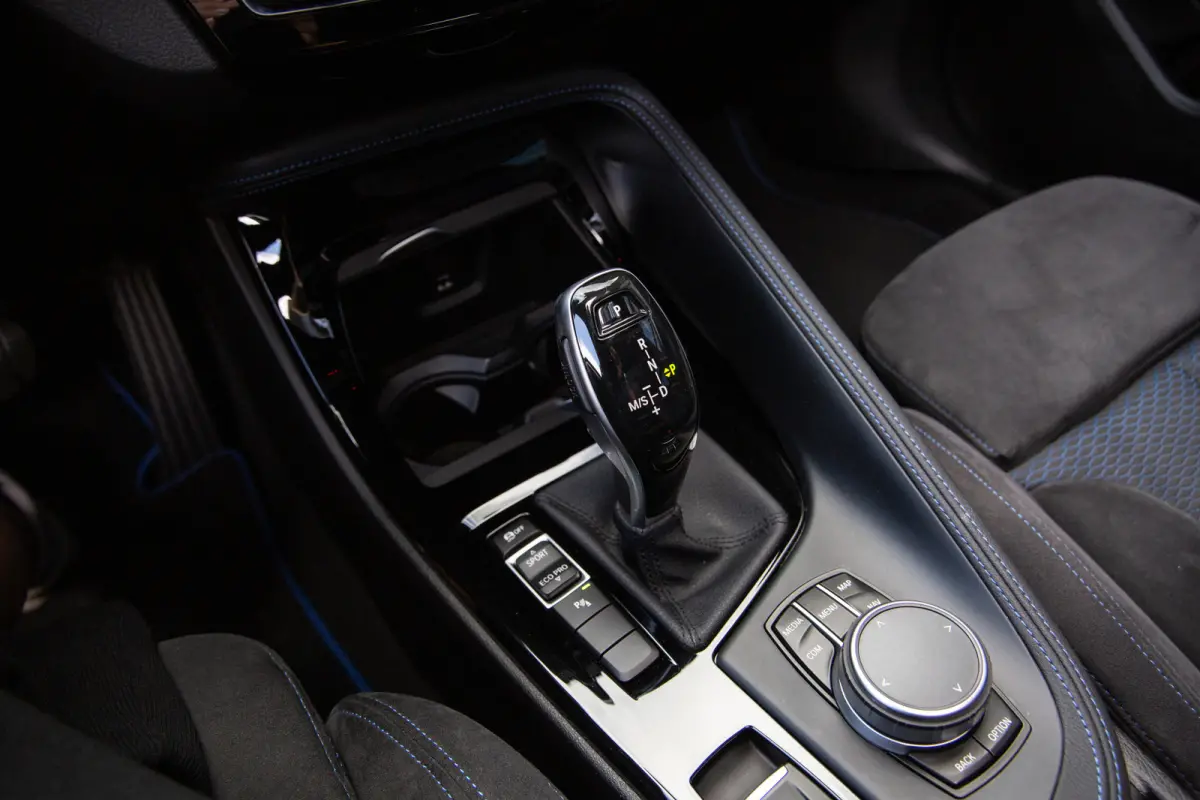 sDrive20i High Executive M-Sport , Panoramadak, Head-up display, Memory, Head-up display,