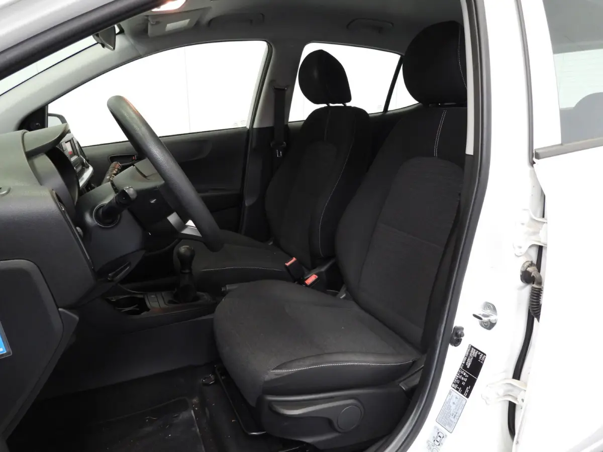 1.0 CVVT EconomyPlusLine AIRCO/BLUETOOTH!