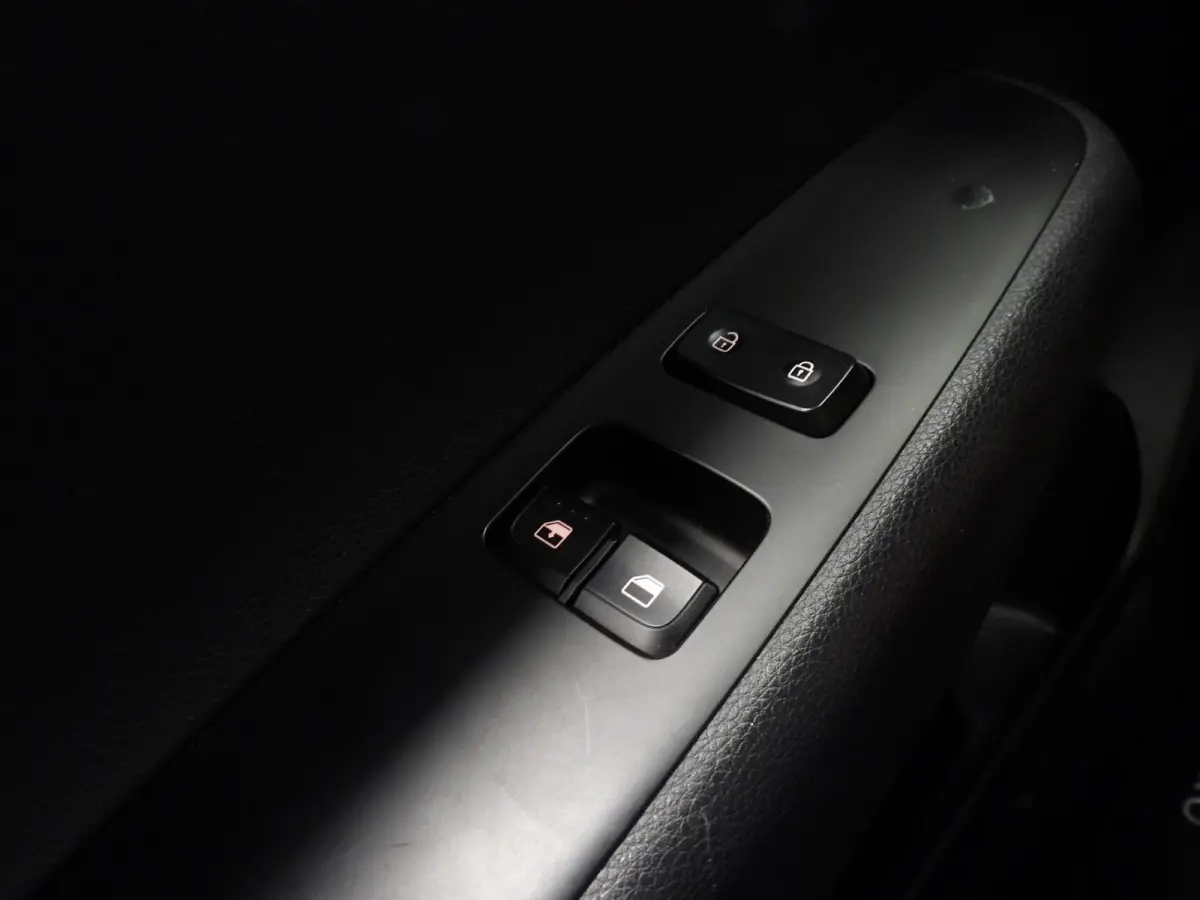 1.0 CVVT EconomyPlusLine AIRCO/BLUETOOTH!
