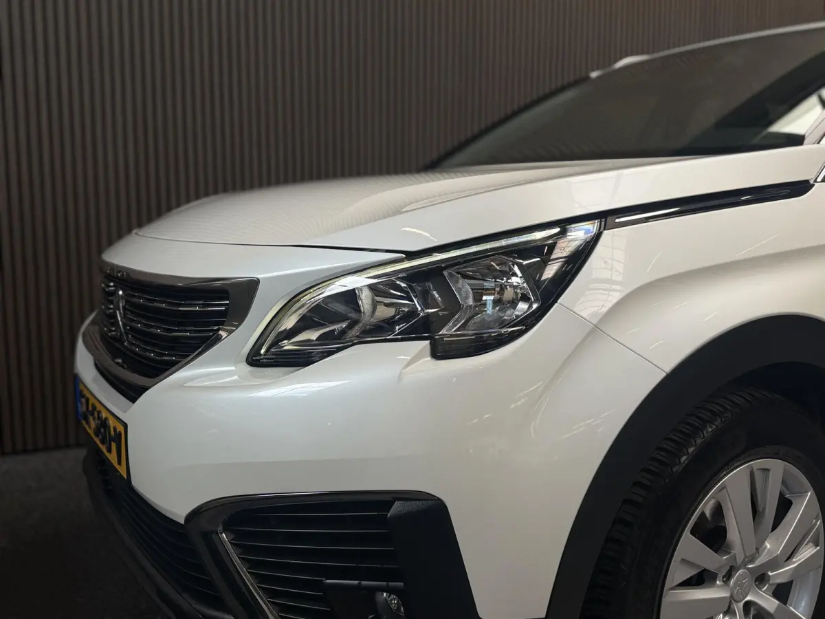 1.2 PureTech Allure | Carplay | Camera | Riem v.v.