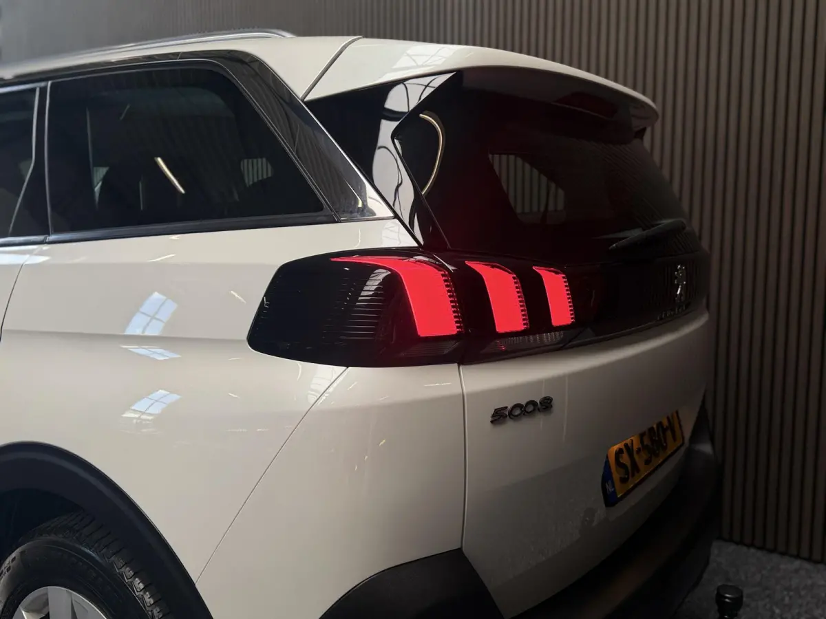 1.2 PureTech Allure | Carplay | Camera | Riem v.v.