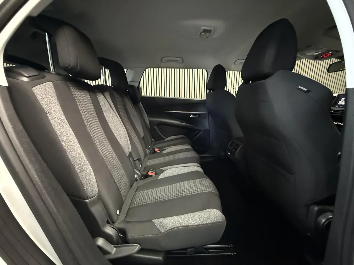 1.2 PureTech Allure | Carplay | Camera | Riem v.v.