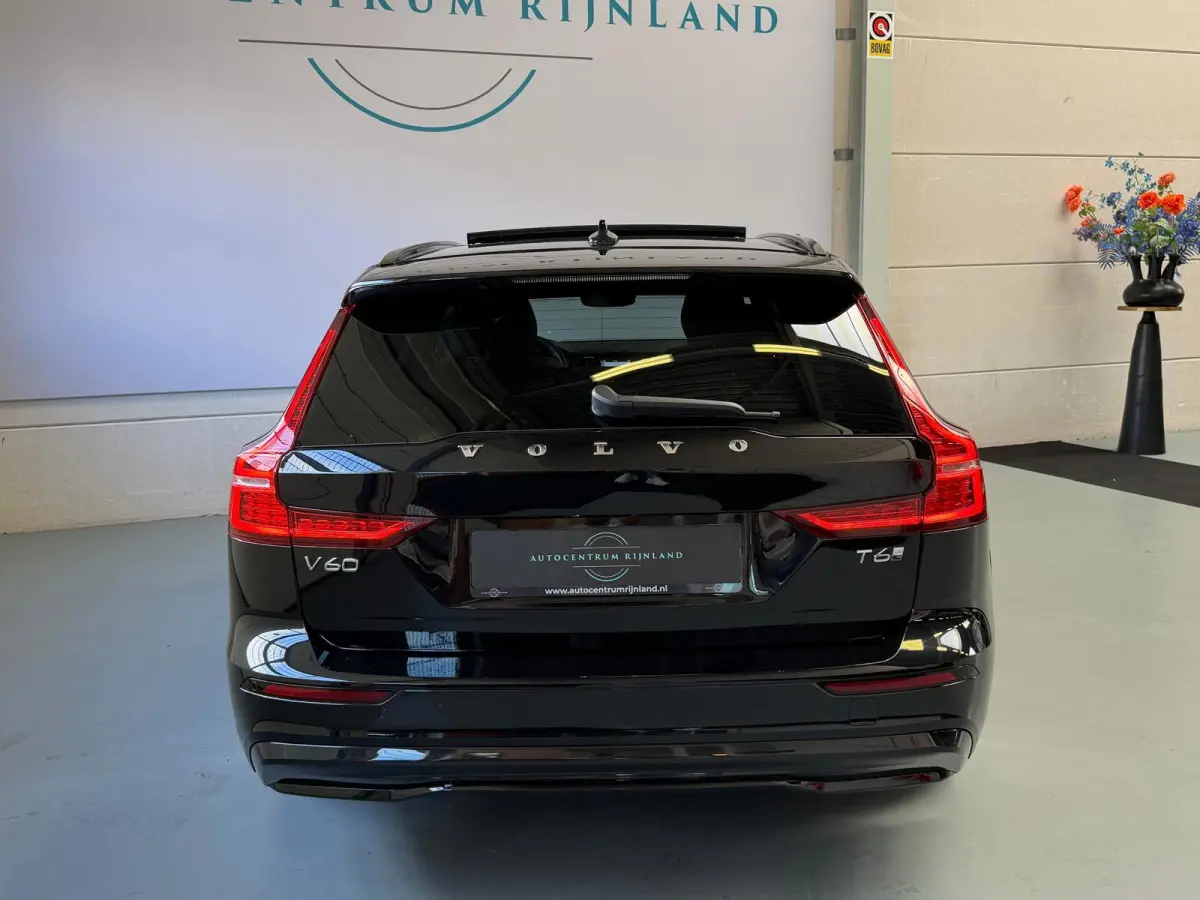 2.0 T6 Plug-in hybrid AWD Ultra Dark, Pano, HUD, Leer, Elektrische stoelen, stoel/Stuurverwarming, Harman kardon,