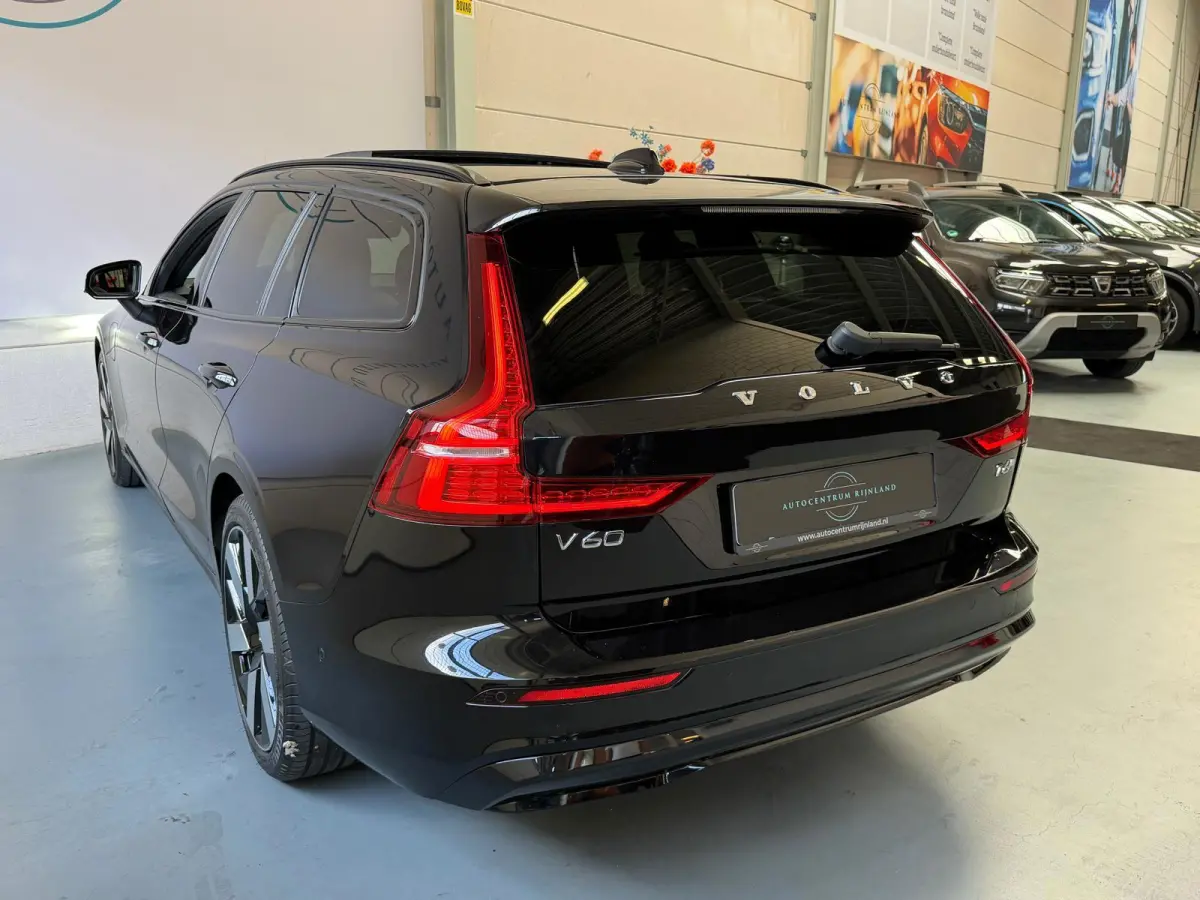 2.0 T6 Plug-in hybrid AWD Ultra Dark, Pano, HUD, Leer, Elektrische stoelen, stoel/Stuurverwarming, Harman kardon,