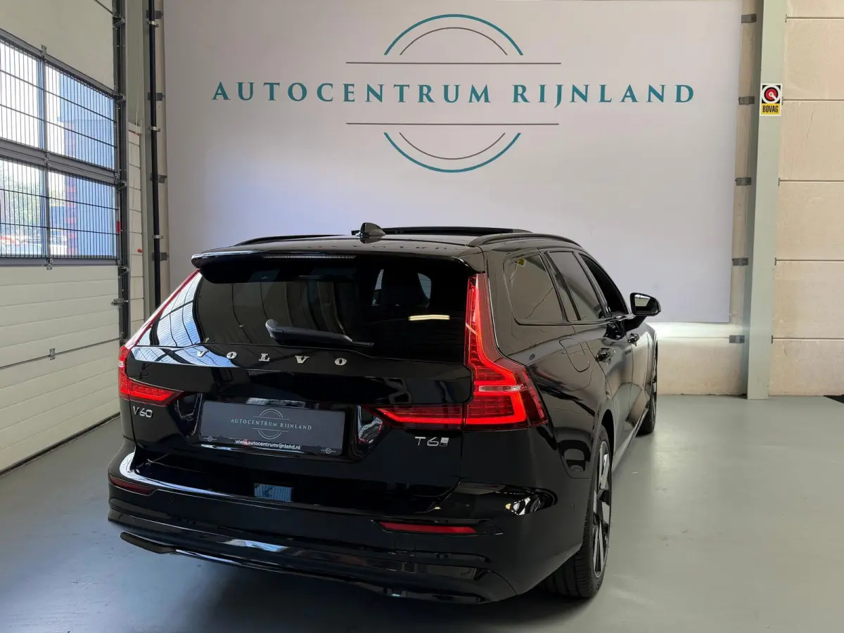 2.0 T6 Plug-in hybrid AWD Ultra Dark, Pano, HUD, Leer, Elektrische stoelen, stoel/Stuurverwarming, Harman kardon,