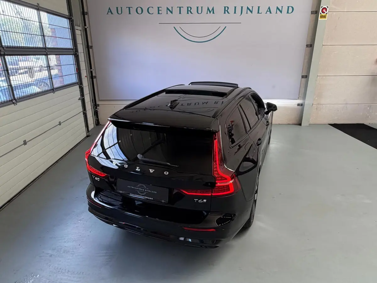 2.0 T6 Plug-in hybrid AWD Ultra Dark, Pano, HUD, Leer, Elektrische stoelen, stoel/Stuurverwarming, Harman kardon,