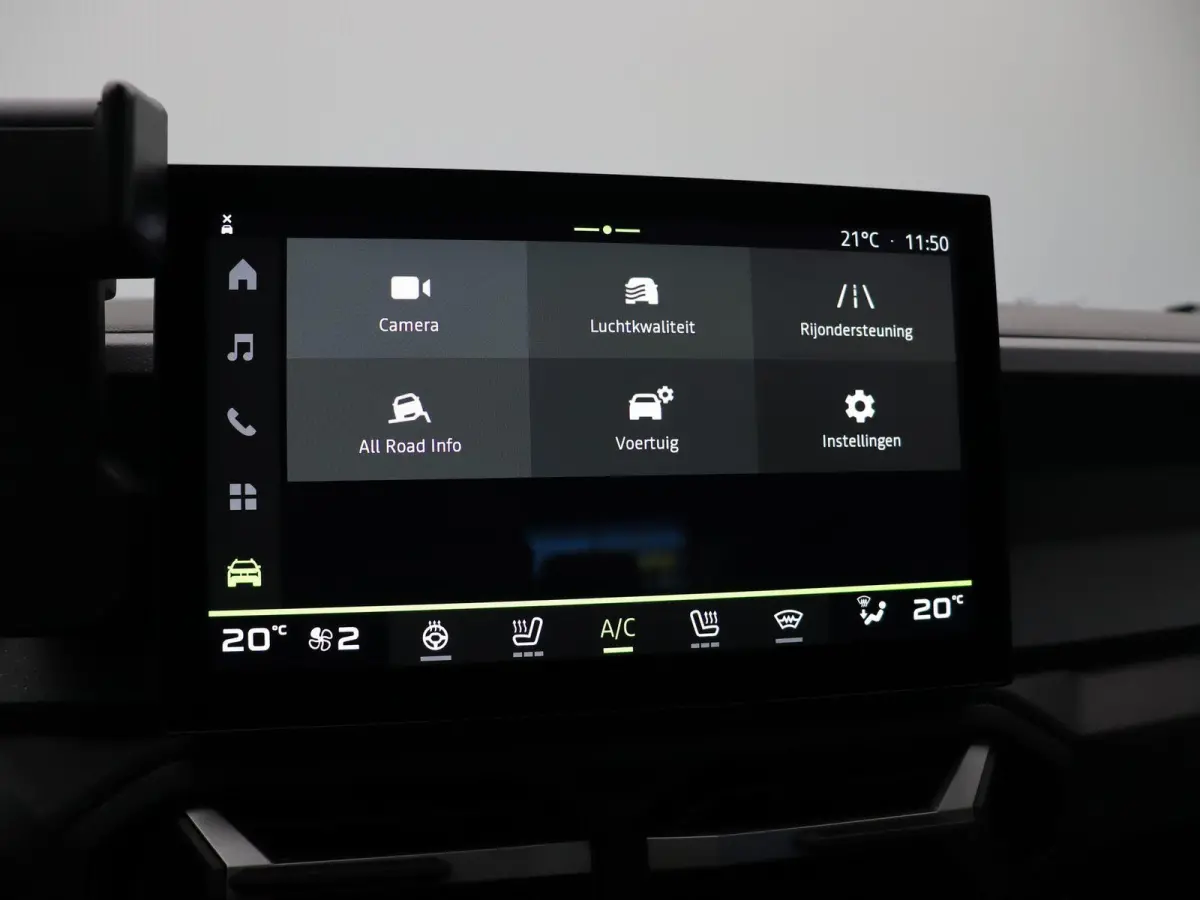 Mild Hybrid-G 140pk Journey | Schuif kanteldak | Stoel en stuurverwarming | Voorruit verwarming | Elektrische achterklep |
