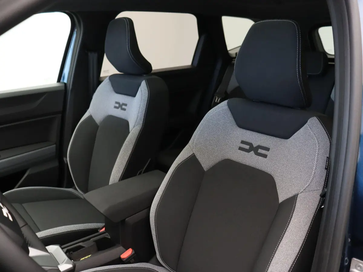 Mild Hybrid-G 140pk Journey | Schuif kanteldak | Stoel en stuurverwarming | Voorruit verwarming | Elektrische achterklep |