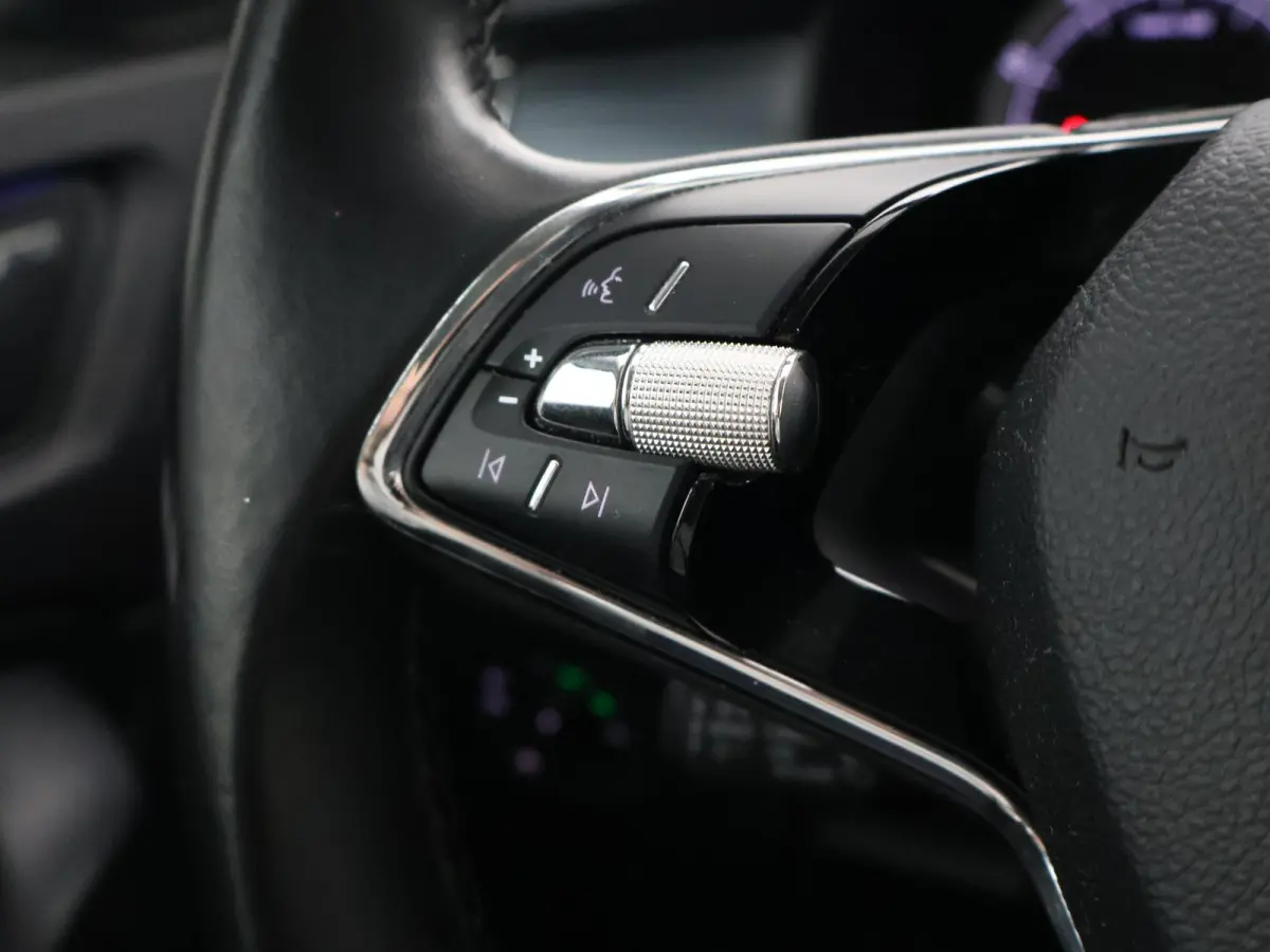 1.5 TSI 150 PK + WEGKL. TREKHAAK 1800 KG | CARPLAY | CANTON | ADAPTIVE CRUISE | CAMERA