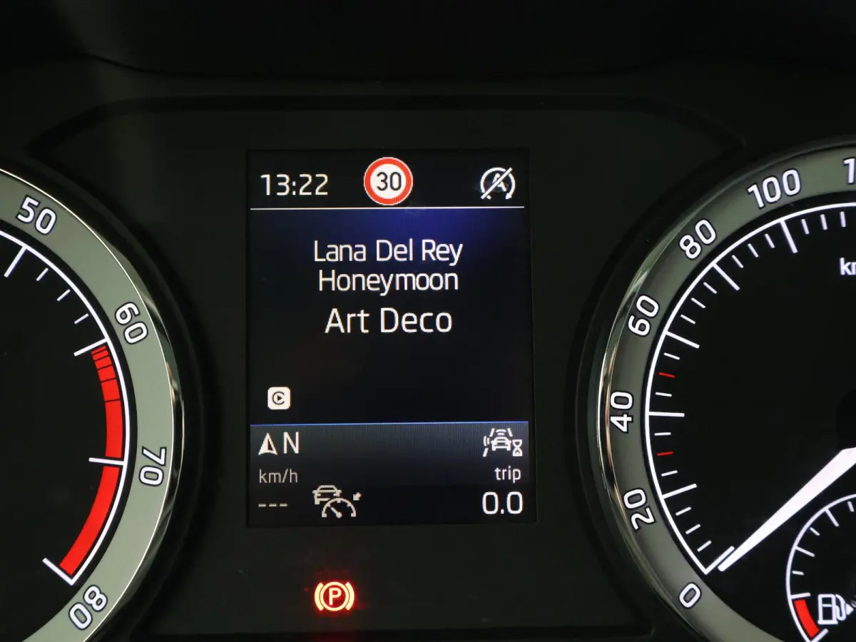 1.5 TSI 150 PK + WEGKL. TREKHAAK 1800 KG | CARPLAY | CANTON | ADAPTIVE CRUISE | CAMERA