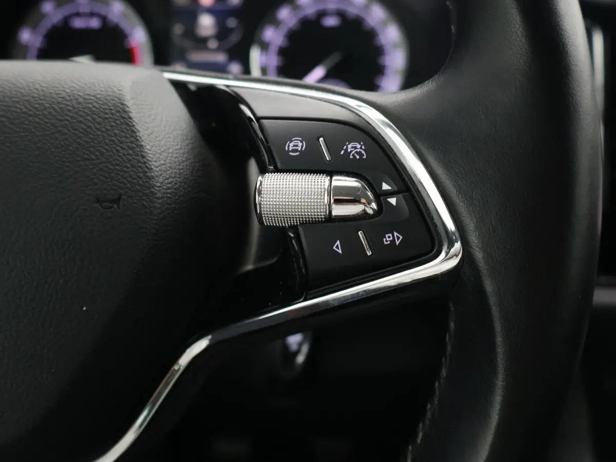 1.5 TSI 150 PK + WEGKL. TREKHAAK 1800 KG | CARPLAY | CANTON | ADAPTIVE CRUISE | CAMERA