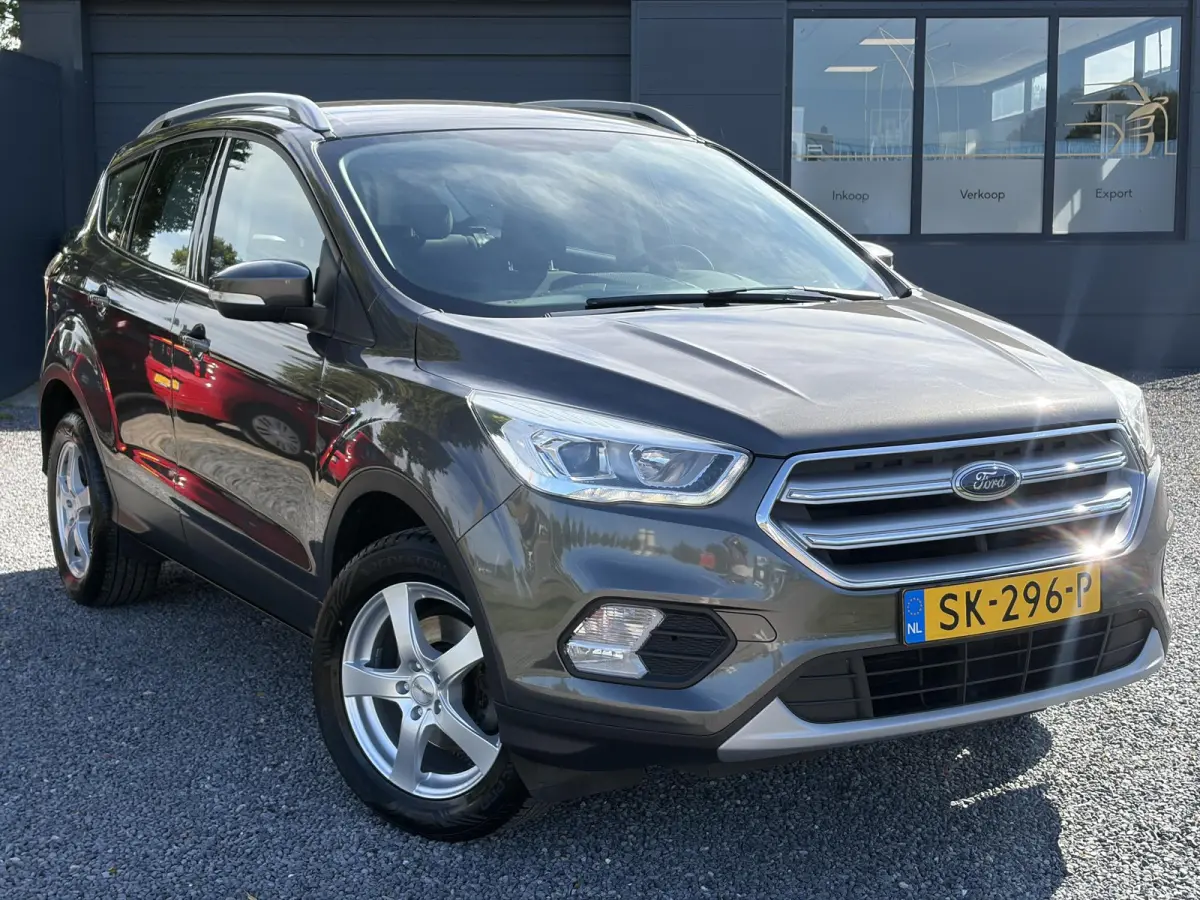1.5 EcoBoost Trend Ultimate ✓2e Eigenaar✓Navi✓Trekhaak✓Carplay✓Clima✓Cruise✓Lm velgen✓Pdc✓120pk✓6 Bak✓N.A.P✓Apk tot 10-2027