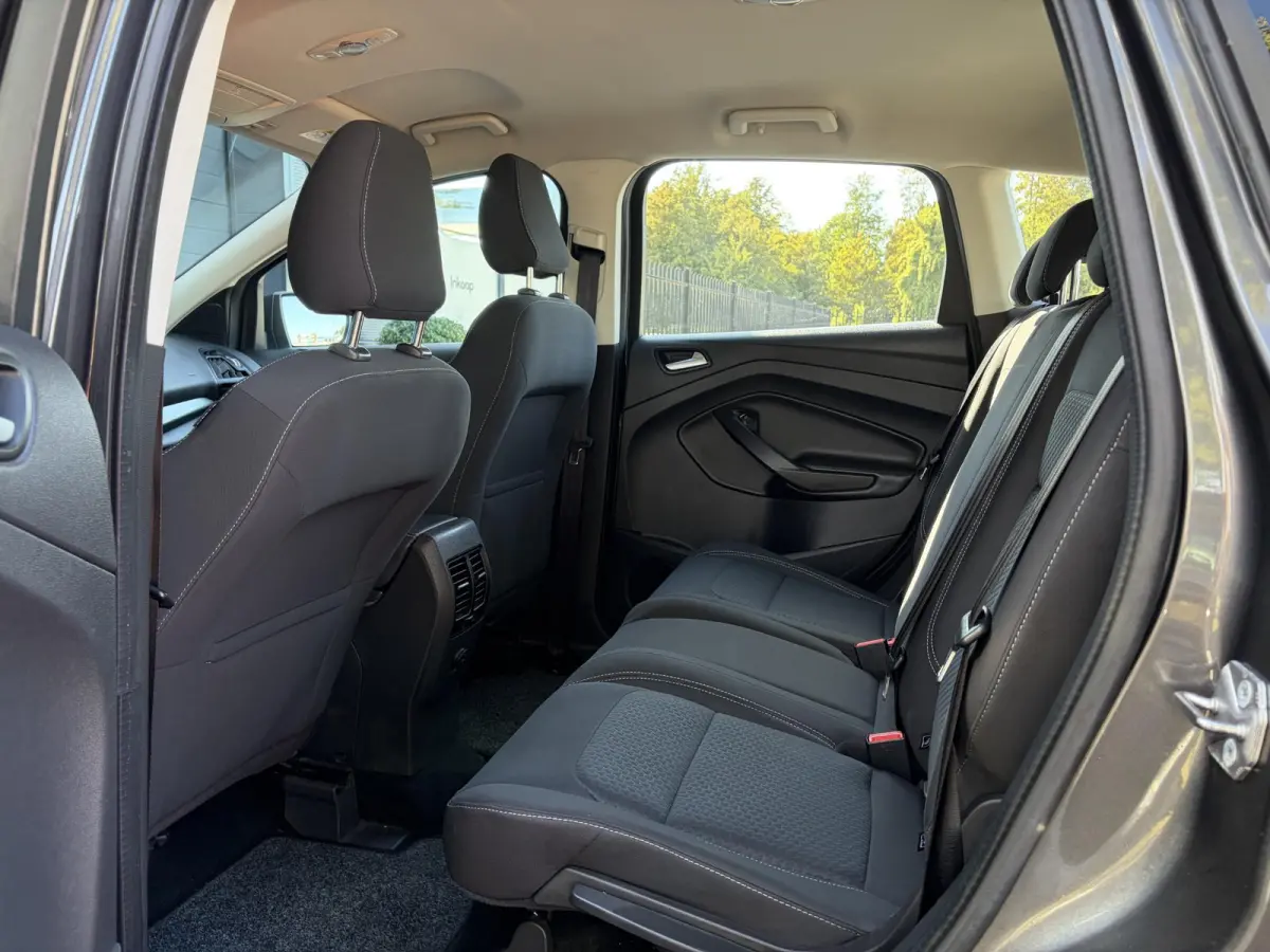 1.5 EcoBoost Trend Ultimate ✓2e Eigenaar✓Navi✓Trekhaak✓Carplay✓Clima✓Cruise✓Lm velgen✓Pdc✓120pk✓6 Bak✓N.A.P✓Apk tot 10-2027
