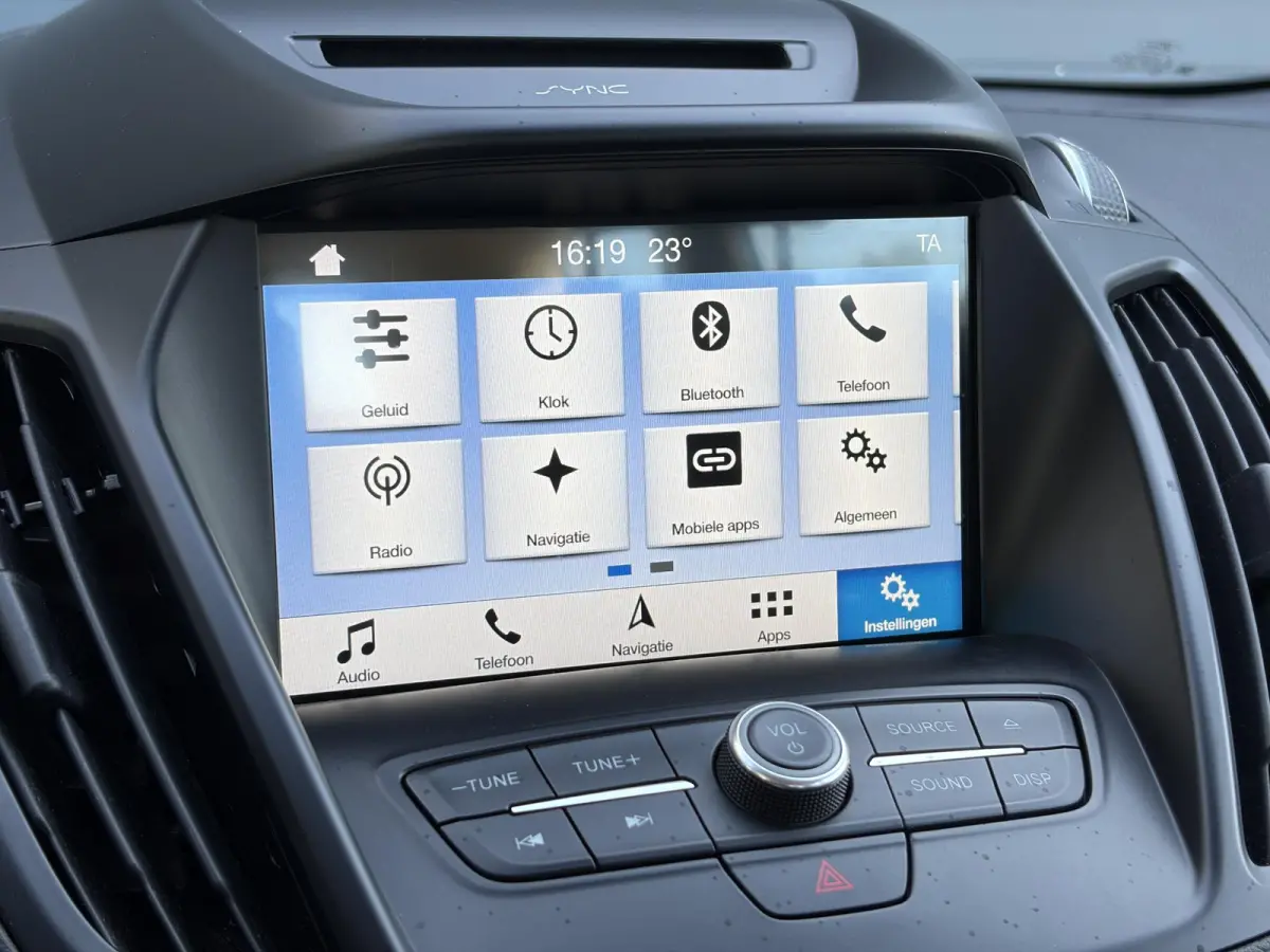 1.5 EcoBoost Trend Ultimate ✓2e Eigenaar✓Navi✓Trekhaak✓Carplay✓Clima✓Cruise✓Lm velgen✓Pdc✓120pk✓6 Bak✓N.A.P✓Apk tot 10-2027