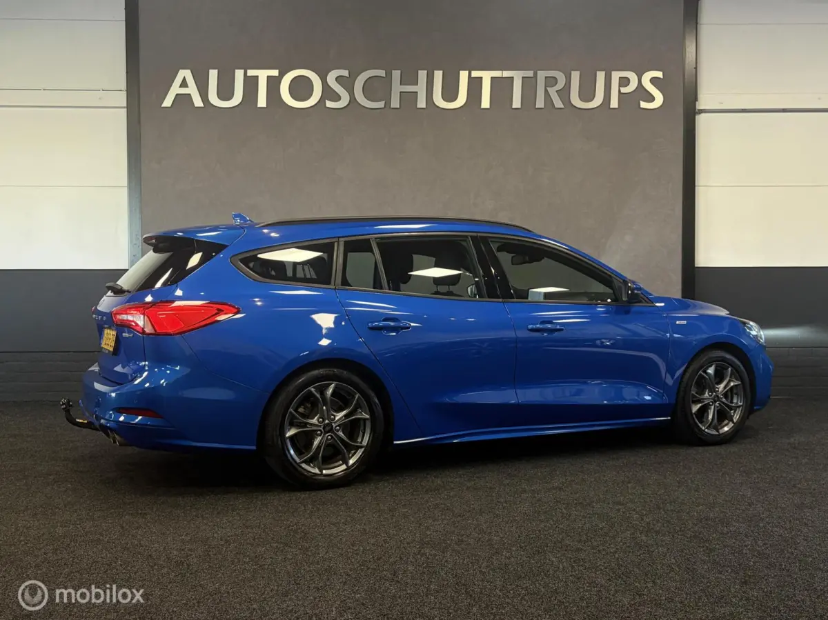 1.0 EcoBoost Hybrid ST Line Business TR.HAAK / STOELVERW. / STUURVERW. / NAVI / CLIMA / CRUISE /