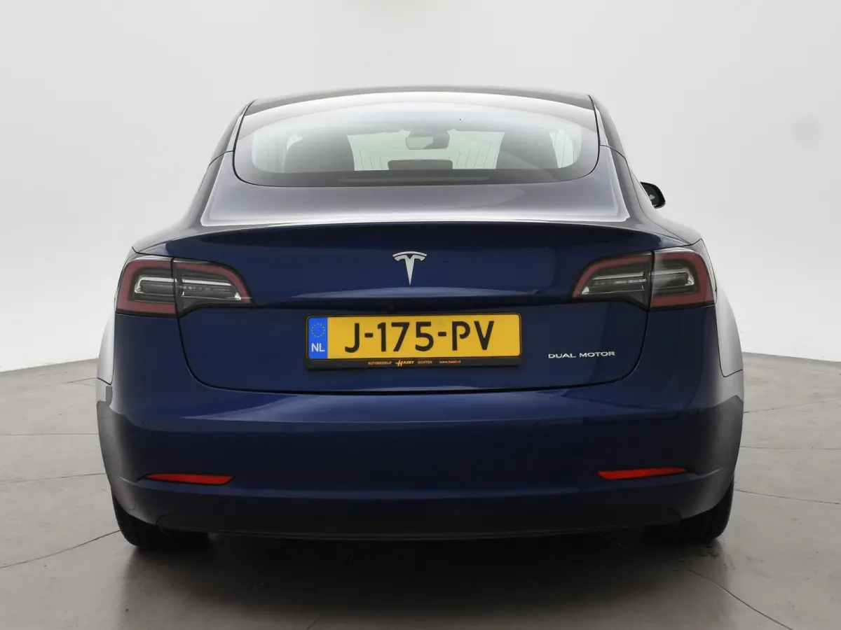 LONG RANGE AWD 75 kWh + TREKHAAK AFNEEMBAAR | PANORAMA | ZWART LEDER | STOELVERW. V+A