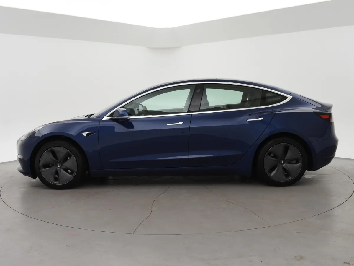 LONG RANGE AWD 75 kWh + TREKHAAK AFNEEMBAAR | PANORAMA | ZWART LEDER | STOELVERW. V+A