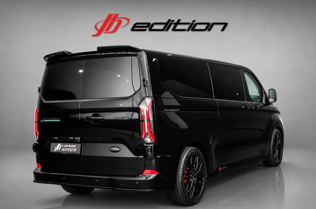 320 L2H1 Limited 71 kWh DC DUBBEL CABINE / JB-EDITON / CAMERA / 370KM RANGE / APPLE CARPLAY DRIVERS- PACK