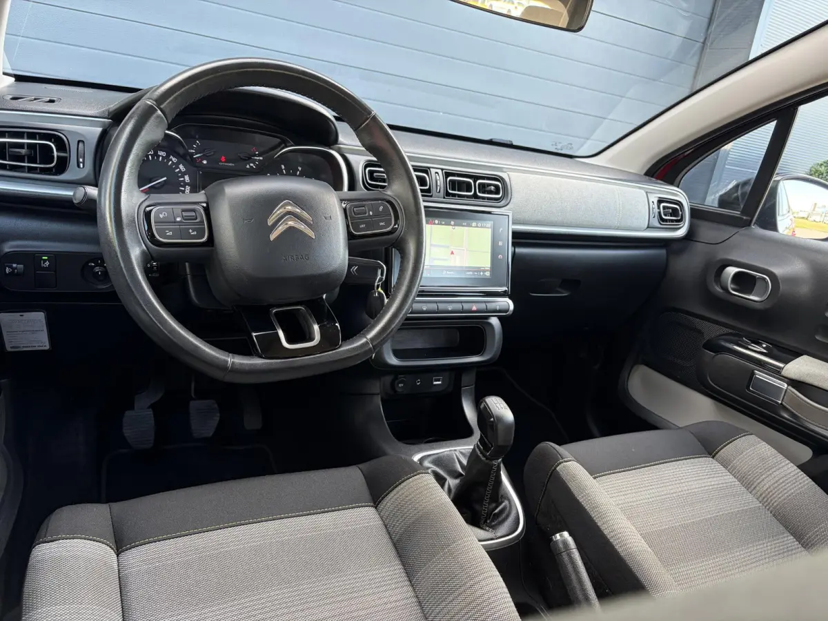 1.2 PureTech Feel ✓2e Eigenaar✓Navi✓Carplay✓Clima✓Cruise✓Lm velgen✓Rijstrooksensor✓Pdc✓N.A.P✓Apk tot 05-2027
