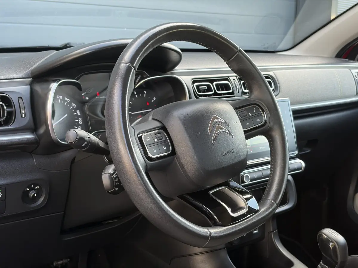 1.2 PureTech Feel ✓2e Eigenaar✓Navi✓Carplay✓Clima✓Cruise✓Lm velgen✓Rijstrooksensor✓Pdc✓N.A.P✓Apk tot 05-2027