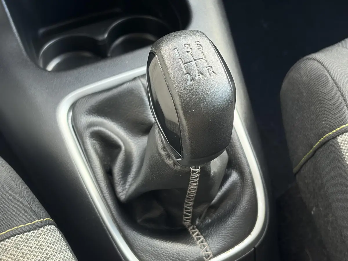 1.2 PureTech Feel ✓2e Eigenaar✓Navi✓Carplay✓Clima✓Cruise✓Lm velgen✓Rijstrooksensor✓Pdc✓N.A.P✓Apk tot 05-2027
