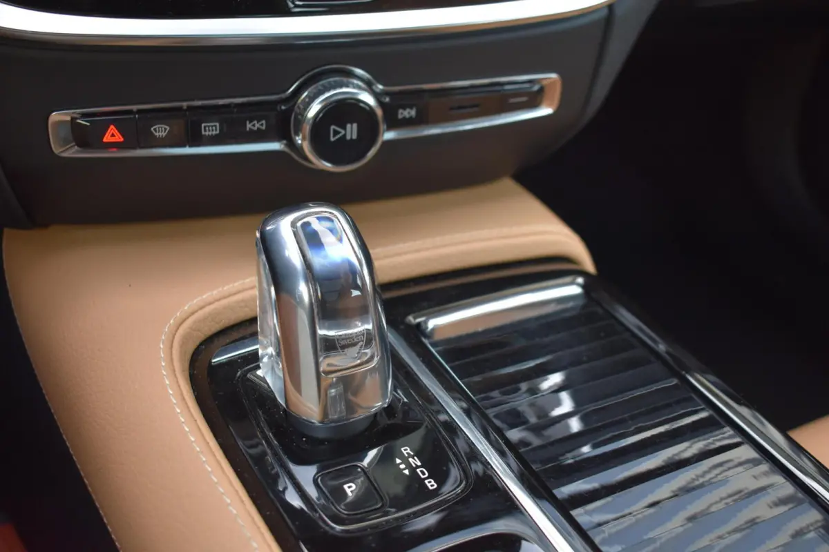 2.0 T8 Twin Engine AWD Inscription | Leder | Pano | Winterpakket |