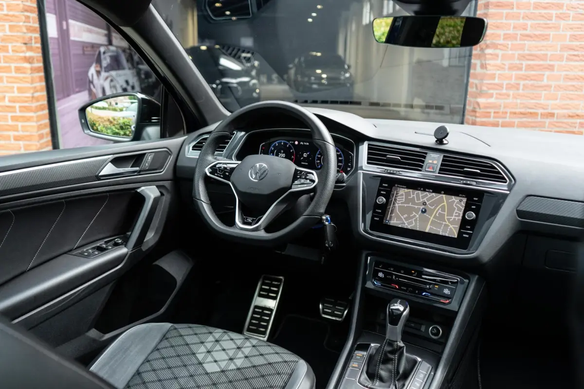1.5 TSI R-Line Pano / Trekhaak / Camera