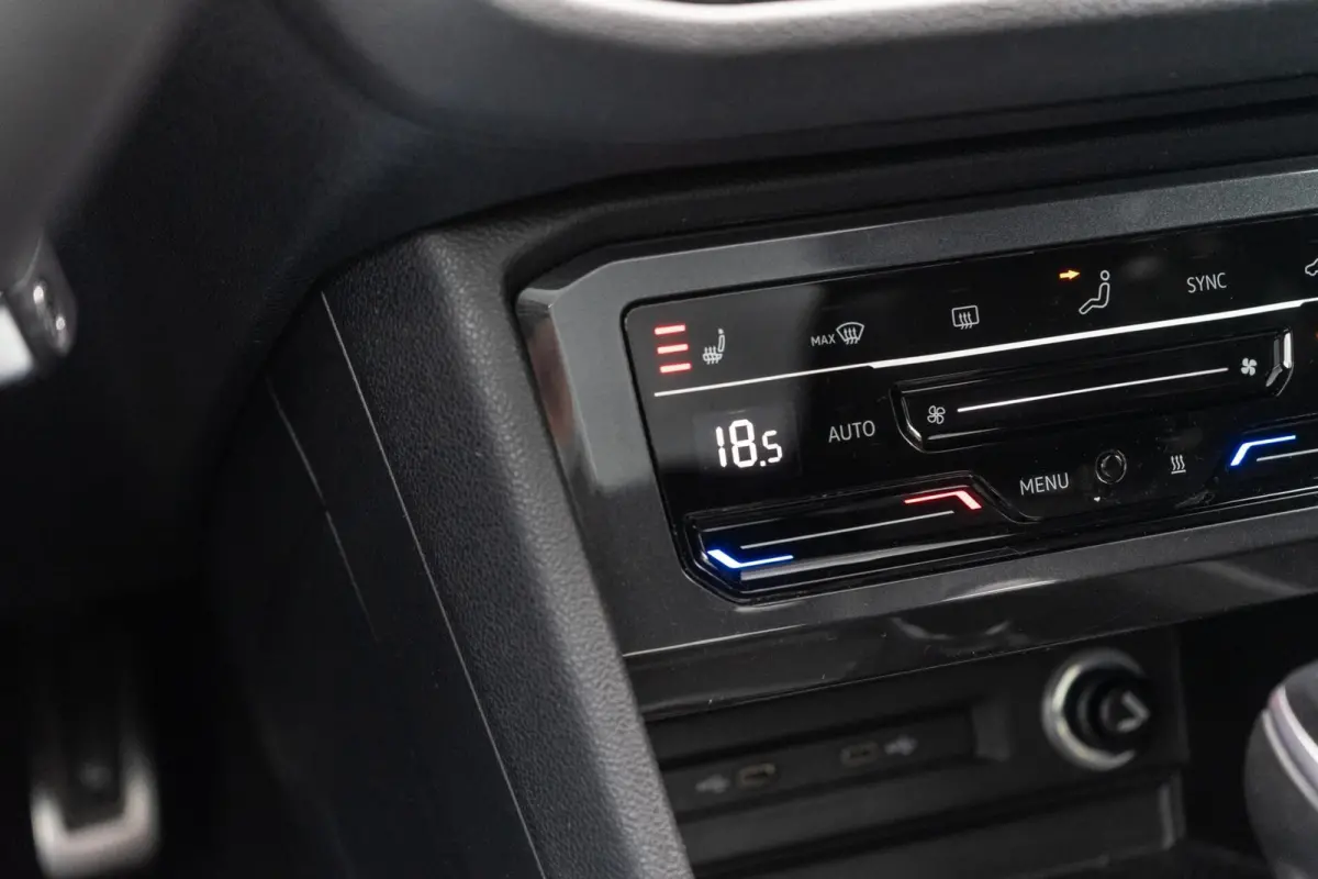 1.5 TSI R-Line Pano / Trekhaak / Camera