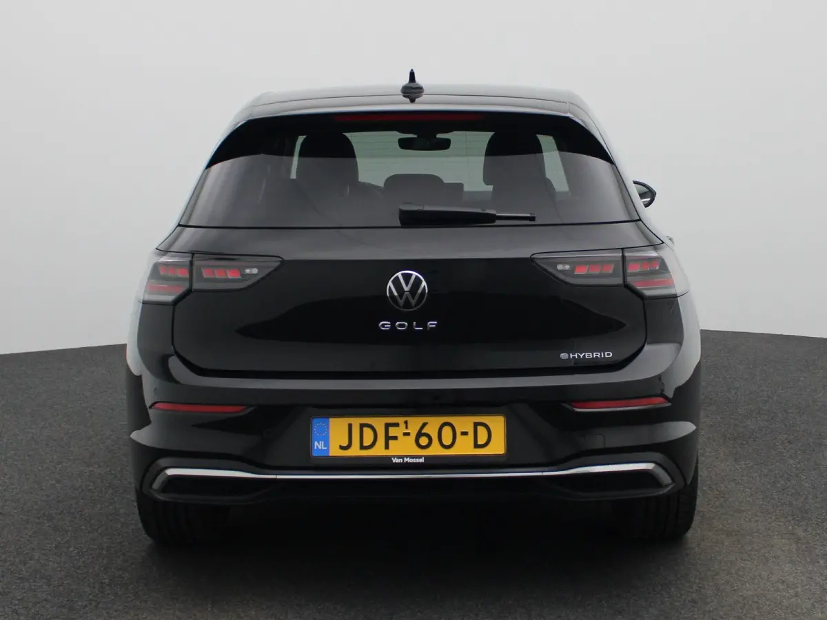 1.5 eHybrid Style Edition 204 PK| Origineel Nederlands | 1e Eigenaar | Navigatie | LED Matrix | Stoelverwarming | Stuurwielverwarming | Achteruitrijcamera