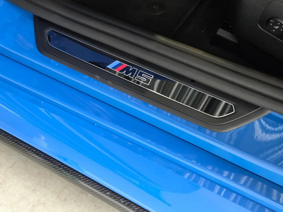 M5 | Keramisch | Full PPF | NAP | Carbon exterieur | Santorini Blue