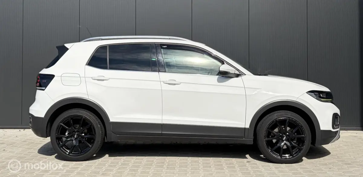 1.0 TSI Style|LED|KEYLESS|AUTOMAAT|NAP|