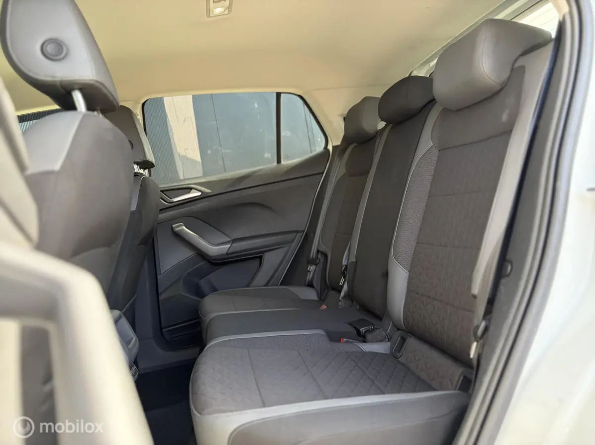 1.0 TSI Style|LED|KEYLESS|AUTOMAAT|NAP|