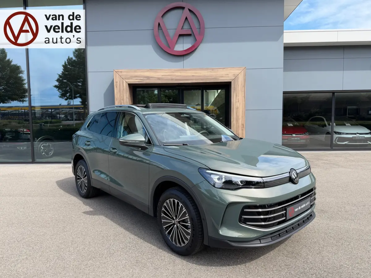 1.5 eHybrid Elegance 204pk | Trekhaak | 360 Camera | Panoramadak | Dode hoek | Elek. klep | incl. verlengde garantie