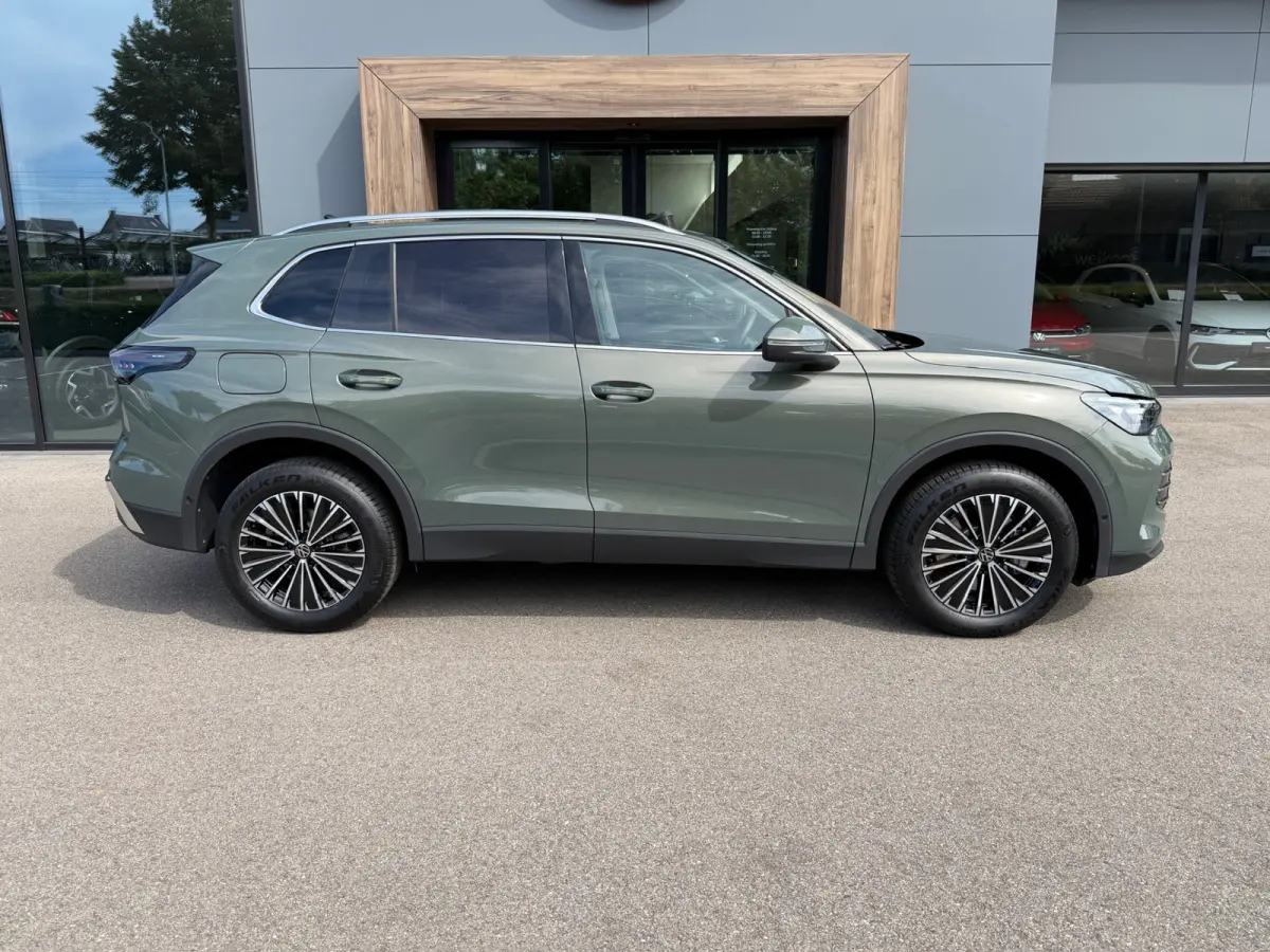 1.5 eHybrid Elegance 204pk | Trekhaak | 360 Camera | Panoramadak | Dode hoek | Elek. klep | incl. verlengde garantie
