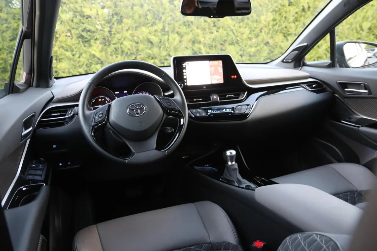 1.8 HYBRID EXECUTIVE 🚗 | 21.017 KM | JBL 🎵 | CARPLAY 📱 | CAMERA 📸 | BLIND SPOT | KEYLESS | 1E EIG. | GARANTIE 2032 ⭐