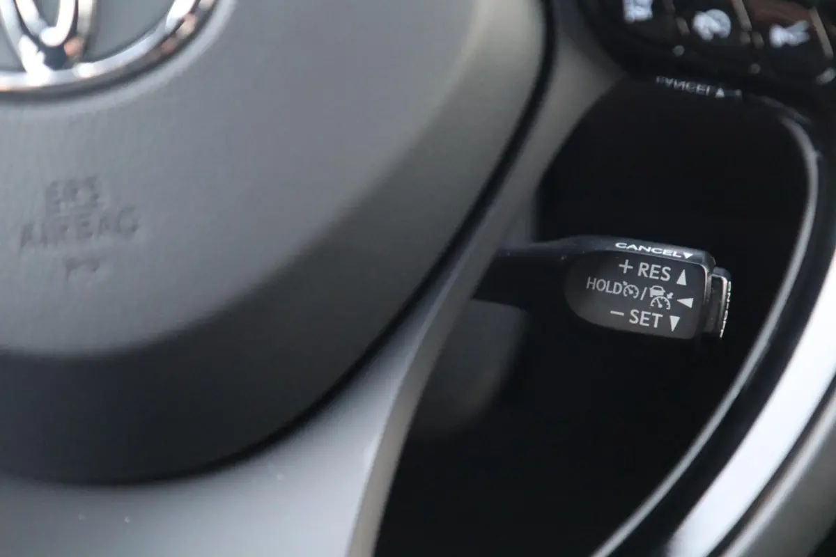 1.8 HYBRID EXECUTIVE 🚗 | 21.017 KM | JBL 🎵 | CARPLAY 📱 | CAMERA 📸 | BLIND SPOT | KEYLESS | 1E EIG. | GARANTIE 2032 ⭐