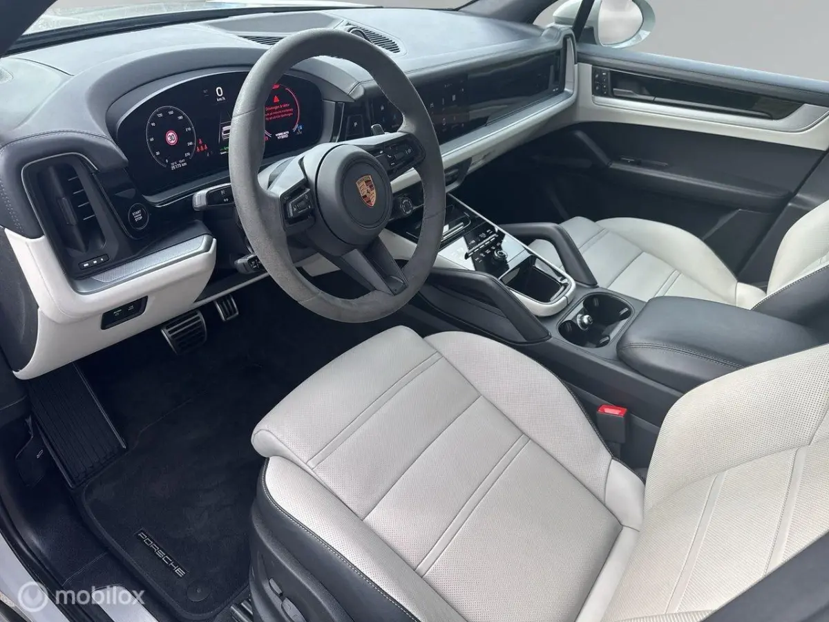 3.0 E-Hybrid, pano, luchtv., trekhaak, BOSE