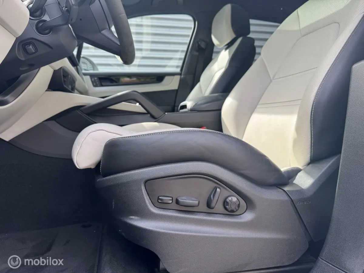 3.0 E-Hybrid, pano, luchtv., trekhaak, BOSE