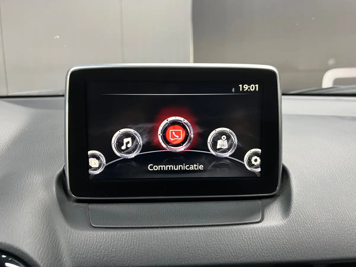 2.0 SkyActiv-G 120 GT|HUD|Trekhaak|Carplay|Cam|Stoelverw.|