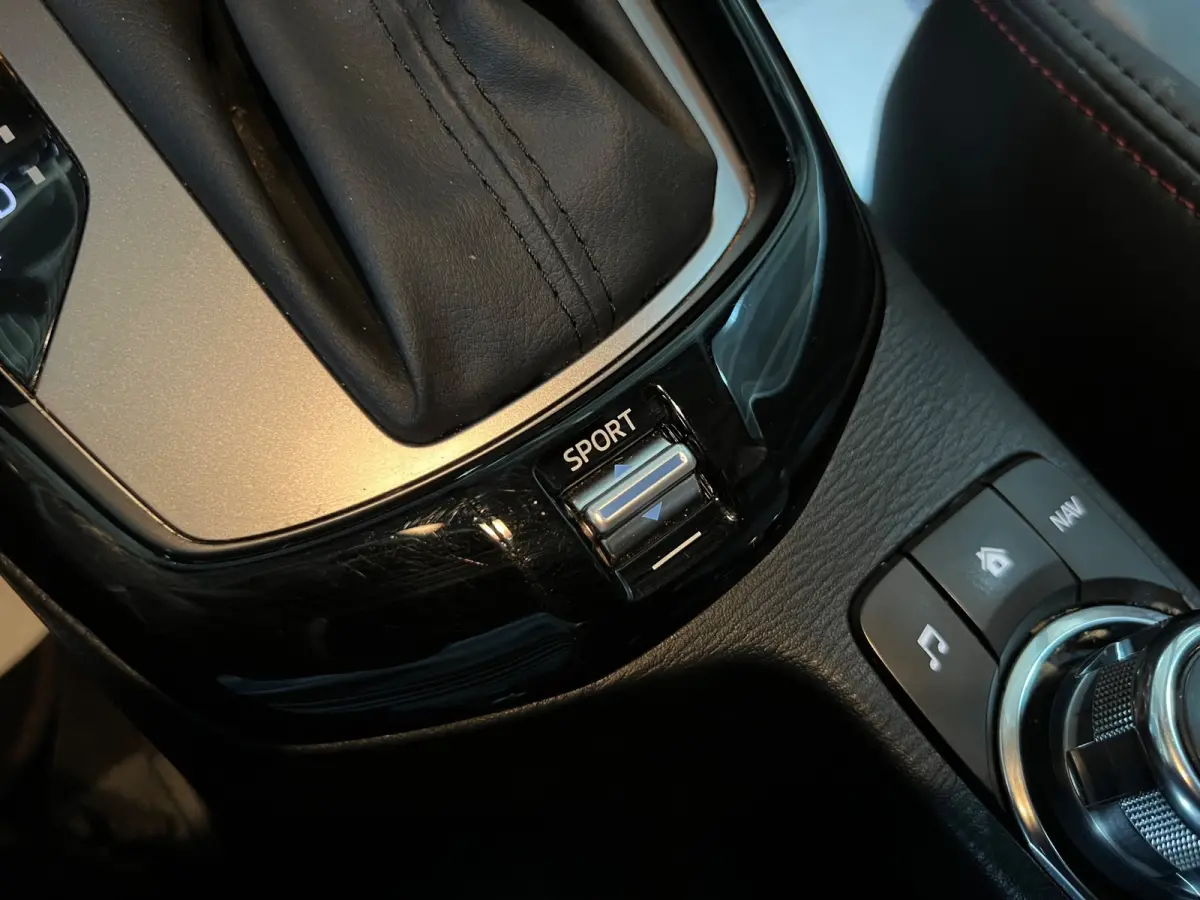 2.0 SkyActiv-G 120 GT|HUD|Trekhaak|Carplay|Cam|Stoelverw.|